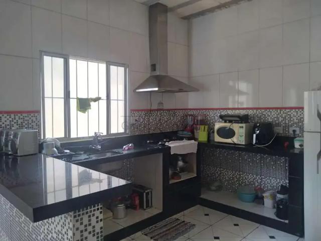 Casa / Sobrado para Venda em São José dos Campos/SP Setville Altos de São José 5 Quartos