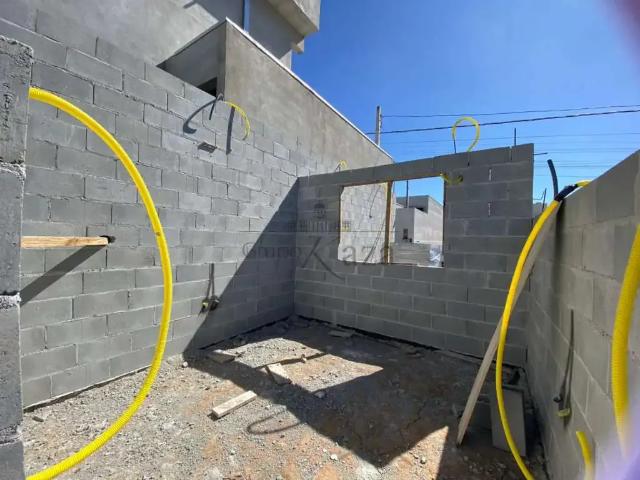 Casa / Sobrado para Venda em São José dos Campos/SP Portal dos Passaros 3 Quartos