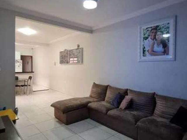 Casa / Sobrado para Venda em São José dos Campos/SP Palmeiras de São José 3 Quartos
