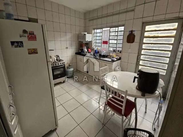 Casa / Sobrado para Venda em São José dos Campos/SP Parque dos Ipês 2 Quartos