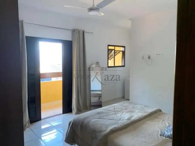 Casa / Sobrado para Venda em São José dos Campos/SP Parque dos Ipês 4 Quartos