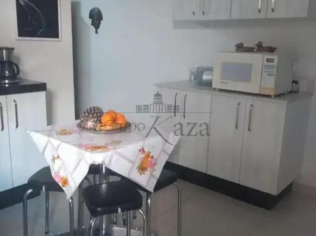 Casa / Sobrado para Venda em São José dos Campos/SP Parque Industrial 3 Quartos