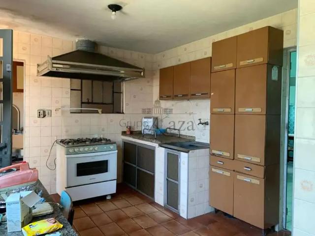 Casa / Sobrado para Venda em São José dos Campos/SP Parque Industrial 2 Quartos