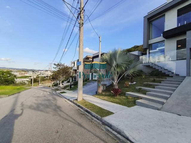 Casa / Sobrado para Venda em São José dos Campos/SP Putim 3 Quartos