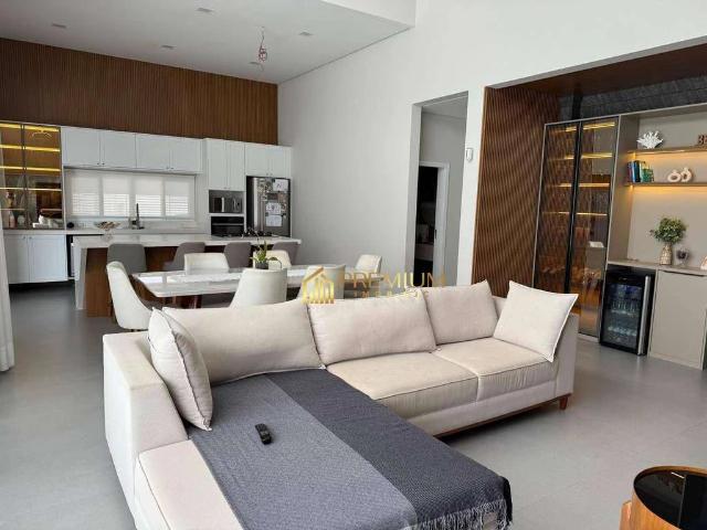 Casa / Sobrado para Venda em São José dos Campos/SP Recanto dos Eucaliptos 3 Quartos
