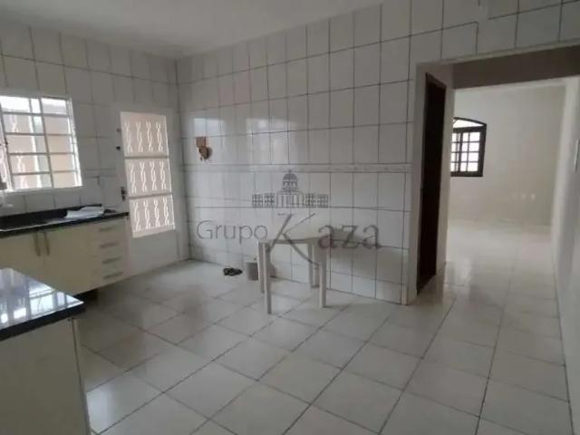 Casa / Sobrado para Venda em São José dos Campos/SP Residencial Bosque dos Ipês 2 Quartos
