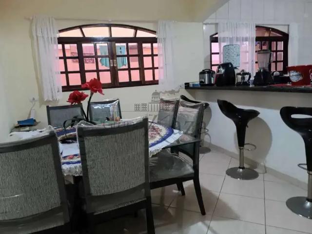 Casa / Sobrado para Venda em São José dos Campos/SP Residencial Bosque dos Ipês 3 Quartos