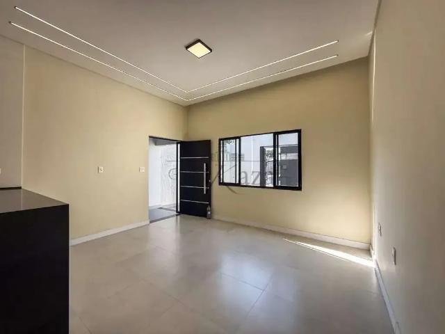 Casa / Sobrado para Venda em São José dos Campos/SP Residencial Bosque dos Ipês 3 Quartos