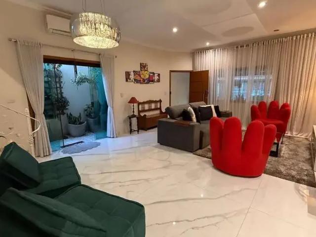 Casa / Sobrado para Venda em São José dos Campos/SP Residencial de Ville 3 Quartos