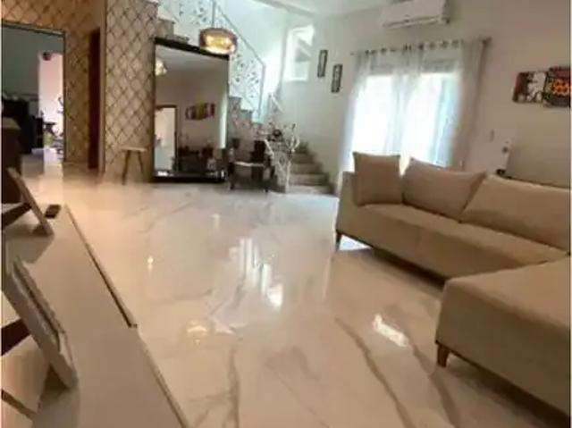 Casa / Sobrado para Venda em São José dos Campos/SP Residencial de Ville 3 Quartos
