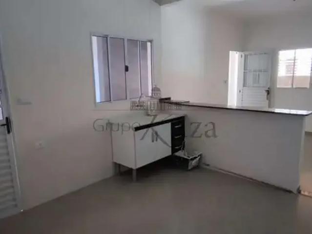 Casa / Sobrado para Venda em São José dos Campos/SP Residencial União 3 Quartos