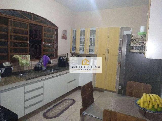 Casa / Sobrado para Venda em São José dos Campos/SP Residencial União 3 Quartos