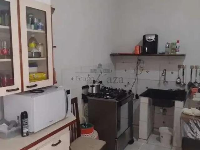 Casa / Sobrado para Venda em São José dos Campos/SP Residencial União 4 Quartos