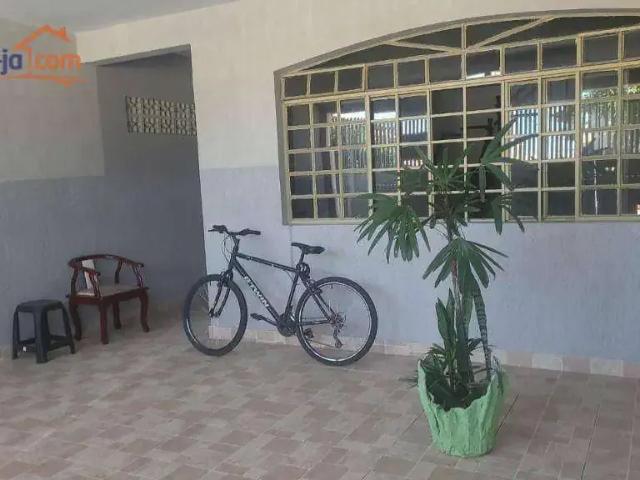 Casa / Sobrado para Venda em São José dos Campos/SP Residencial União 4 Quartos