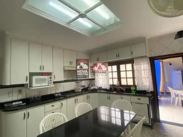 Casa / Sobrado para Venda em São José dos Campos/SP Urbanova 4 Quartos