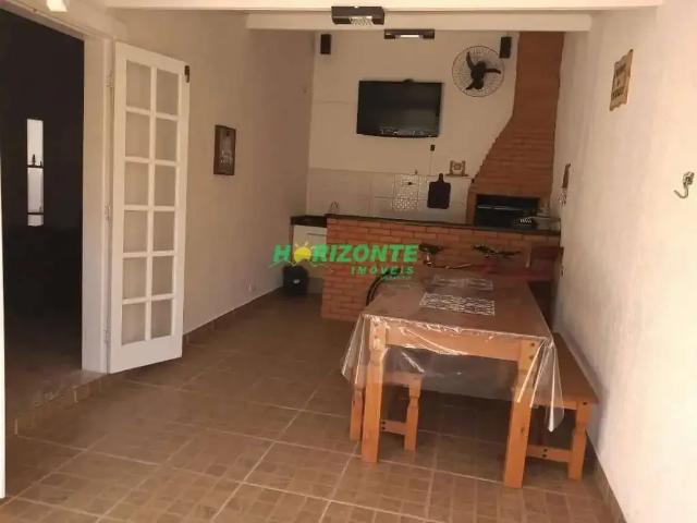 Casa / Sobrado para Venda em São José dos Campos/SP Urbanova 4 Quartos