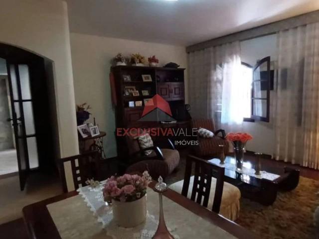 Casa / Sobrado para Venda em São José dos Campos/SP Vila Tatetuba 6 Quartos