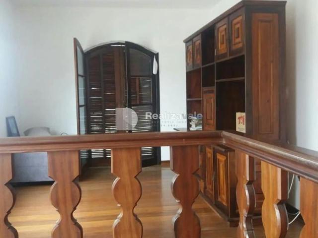 Casa / Sobrado para Venda em São José dos Campos/SP Vila Tesouro 3 Quartos