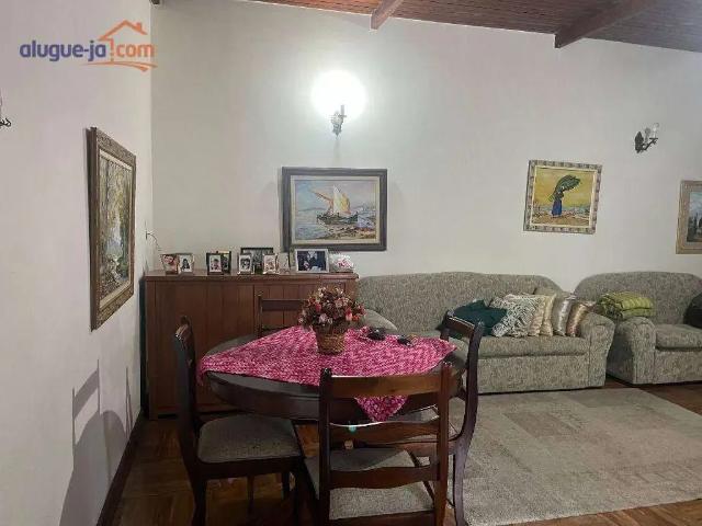 Casa / Sobrado para Venda em São José dos Campos/SP Vila Adyana 3 Quartos