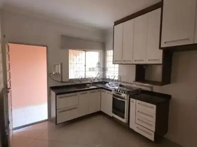 Casa / Sobrado para Venda em São José dos Campos/SP Vila das Flores 2 Quartos