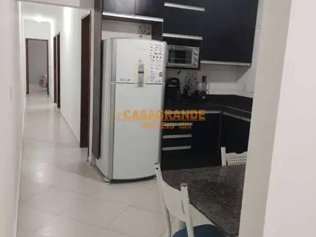 Casa / Sobrado para Venda em São José dos Campos/SP Vila Industrial 3 Quartos