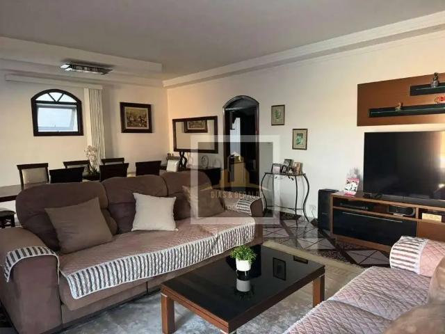 Casa / Sobrado para Venda em São José dos Campos/SP Vila Industrial 3 Quartos