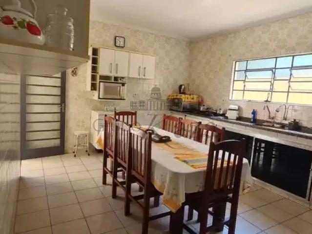Casa / Sobrado para Venda em São José dos Campos/SP Vila Industrial 3 Quartos