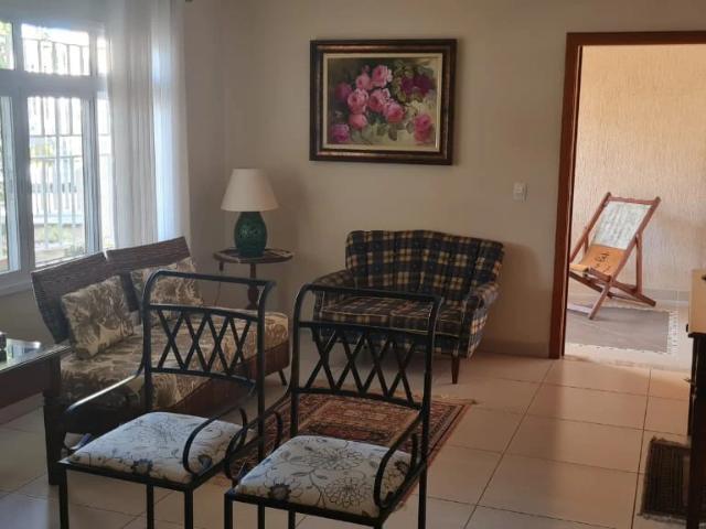 Casa / Sobrado para Venda em São José dos Campos/SP Vila Industrial 4 Quartos