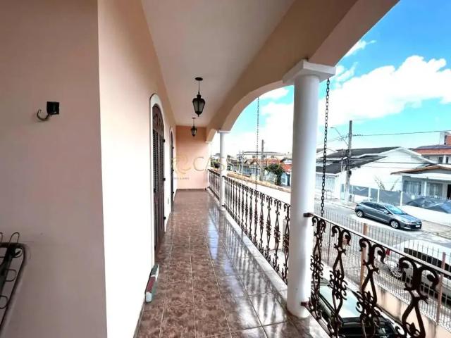 Casa / Sobrado para Venda em São José dos Campos/SP Vila Industrial 4 Quartos