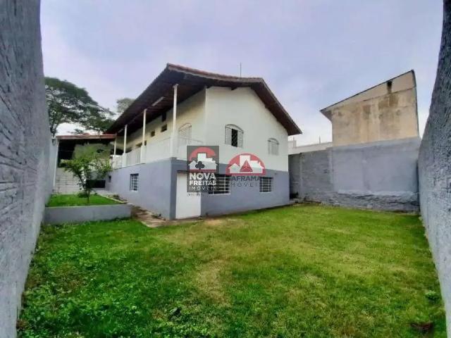 Casa / Sobrado para Venda em São José dos Campos/SP Vila Industrial 4 Quartos