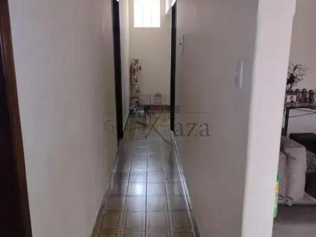 Casa / Sobrado para Venda em São José dos Campos/SP Vila São Bento 3 Quartos