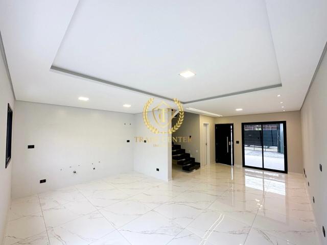 Casa / Sobrado para Venda em São José dos Pinhais/PR Afonso Pena 3 Quartos