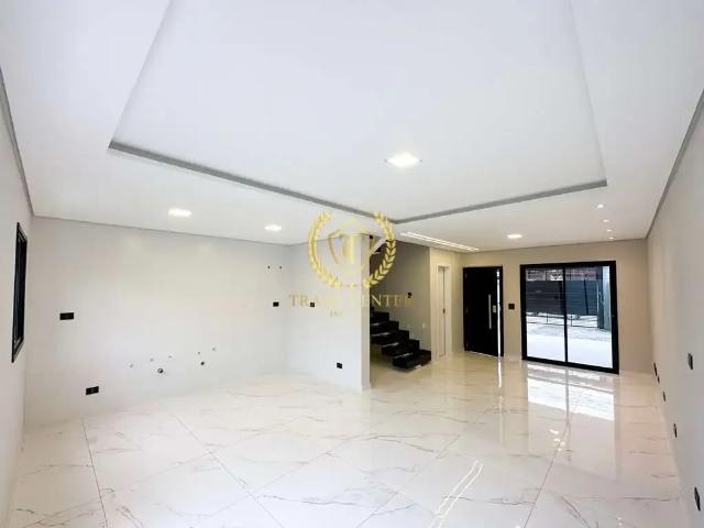 Casa / Sobrado para Venda em São José dos Pinhais/PR Afonso Pena 3 Quartos