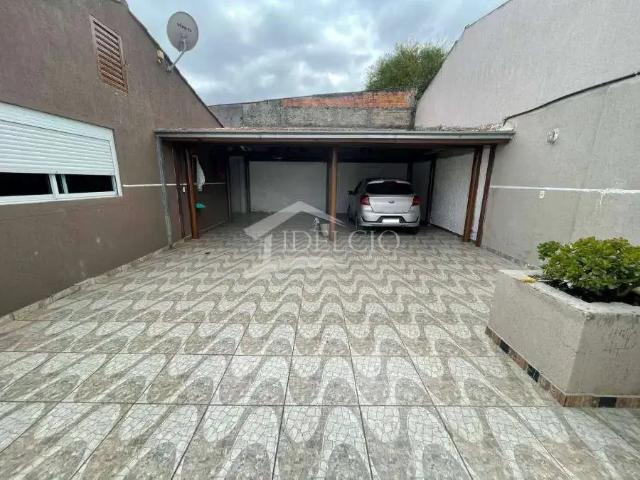 Casa / Sobrado para Venda em São José dos Pinhais/PR Afonso Pena 3 Quartos