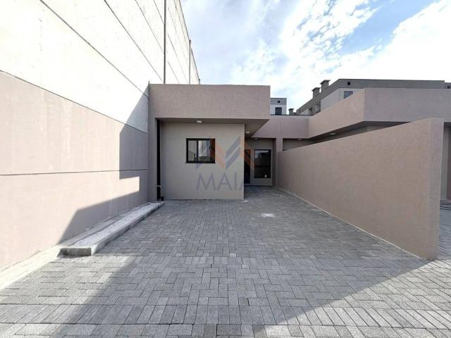 Casa / Sobrado para Venda em São José dos Pinhais/PR Afonso Pena 3 Quartos