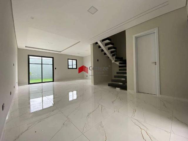 Casa / Sobrado para Venda em São José dos Pinhais/PR Afonso Pena 3 Quartos