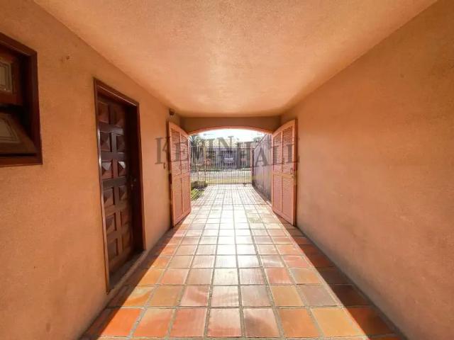 Casa / Sobrado para Venda em São José dos Pinhais/PR Afonso Pena 4 Quartos