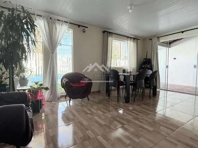 Casa / Sobrado para Venda em São José dos Pinhais/PR Afonso Pena 4 Quartos