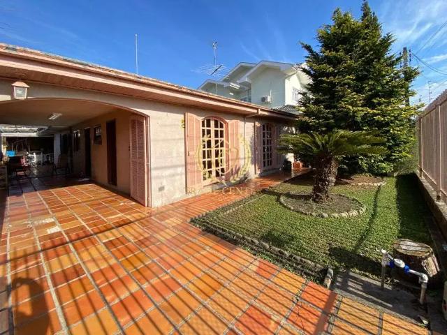 Casa / Sobrado para Venda em São José dos Pinhais/PR Afonso Pena 4 Quartos