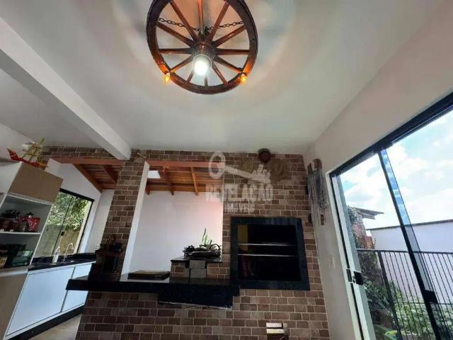Casa / Sobrado para Venda em São José dos Pinhais/PR Afonso Pena 5 Quartos