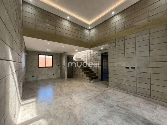 Casa / Sobrado para Venda em São José dos Pinhais/PR Afonso Pena 5 Quartos