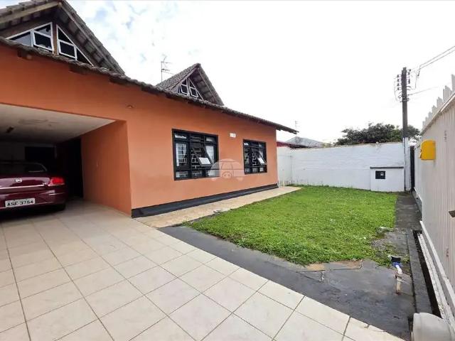 Casa / Sobrado para Venda em São José dos Pinhais/PR Afonso Pena 5 Quartos