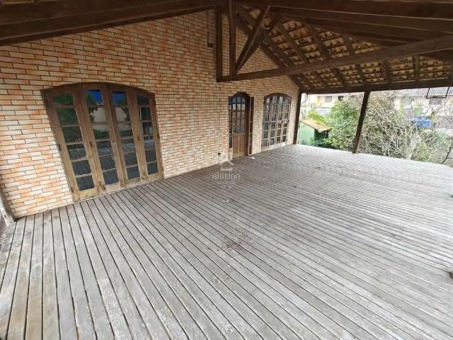 Casa / Sobrado para Venda em São José dos Pinhais/PR Afonso Pena 6 Quartos