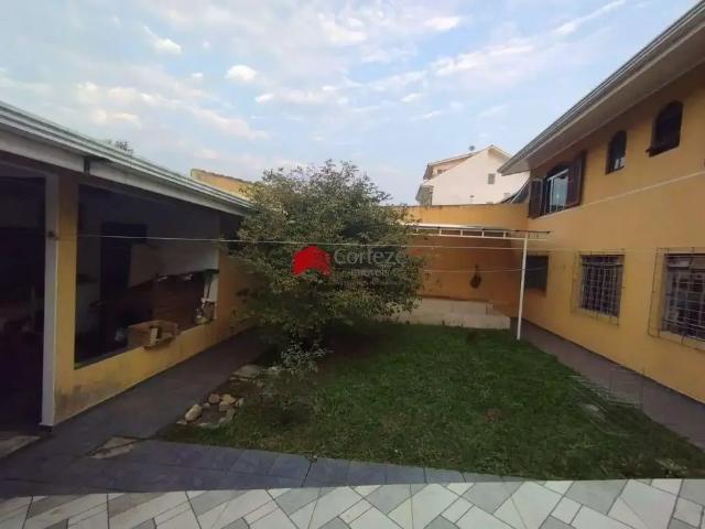 Casa / Sobrado para Venda em São José dos Pinhais/PR Águas Belas 4 Quartos