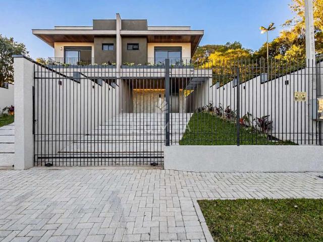 Casa / Sobrado para Venda em São José dos Pinhais/PR Aristocrata 3 Quartos