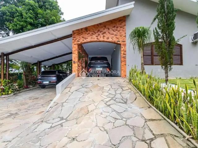 Casa / Sobrado para Venda em São José dos Pinhais/PR Aristocrata 3 Quartos