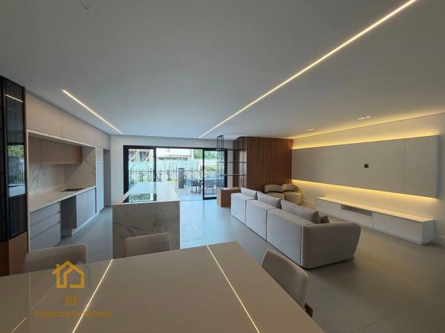 Casa / Sobrado para Venda em São José dos Pinhais/PR Aristocrata 3 Quartos