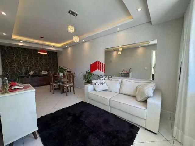 Casa / Sobrado para Venda em São José dos Pinhais/PR Aristocrata 3 Quartos