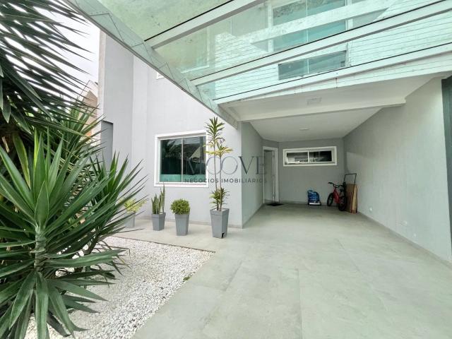Casa / Sobrado para Venda em São José dos Pinhais/PR Aristocrata 4 Quartos
