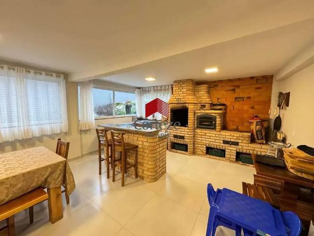 Casa / Sobrado para Venda em São José dos Pinhais/PR Aristocrata 4 Quartos